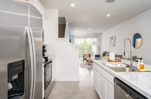 Baymeadows House | Stylish & Chic New 2BR Townhome