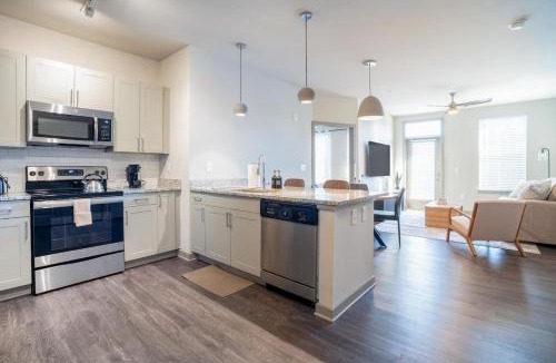 Matthews Apartment | Stylish, Comfortable 2BD Abode near DT Matthews