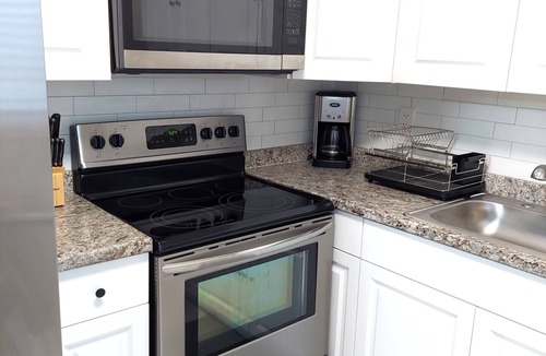 Temple Terrace Condo | Stylish & comfy 2 bedroom condo centrally located