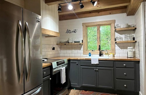 Dahlonega Cabin | Stylish Dog-Friendly A-Frame Retreat with Deck & Fire Pit in Dahlonega, Georgia