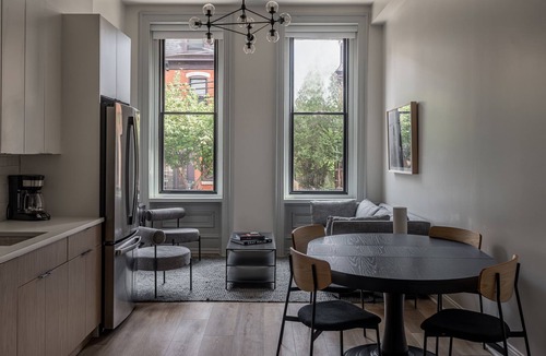University City Apartment | Stylish downtown 5BD/3.5BT+ Back patio! Sleeps 14!