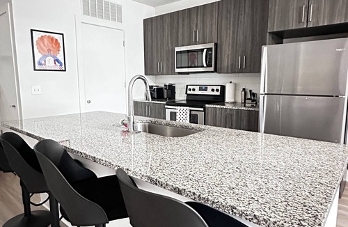 Chosewood Park Apartment | Stylish Grant Park Apt Near BeltLine & nearby stadium