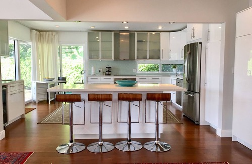 Idlewyld House | Stylish House 280 ft on the Canal with a heated pool - Villa Solara. Sleeps10-12