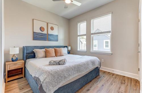 Tampa House | Stylish Midtown 3 Bedroom 4 Bathroom Private Garage Family & Group Ready