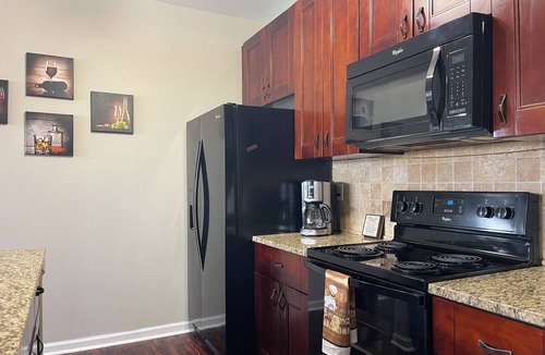 West End Condo | Stylish Sky Lofts Condo in Historic West End