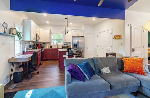 Atlanta House | Stylish stay! 8 min from Mercedes Benz Stadium