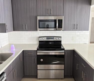 Dania Beach House | Stylish two bedroom beach getaway