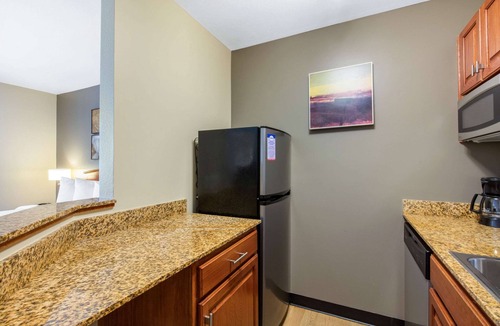 Homewood Hotel | Suburban Studios Birmingham Homewood I-65
