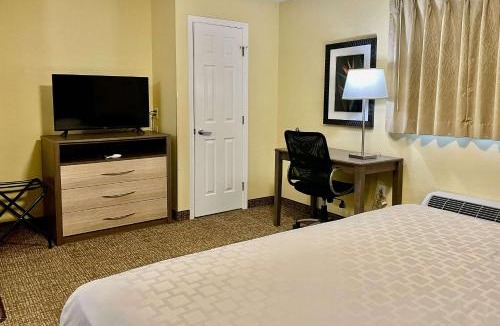 Fort Myers Hotel | Suburban Studios Fort Myers Cape Coral