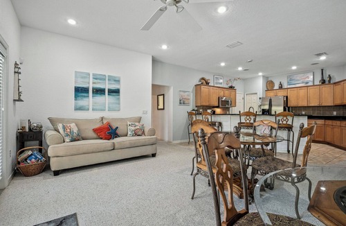 Dunnellon House | Succulent Paradise w/Pool at Rainbow River; 20% off 7 Days; 35% off 28 Days