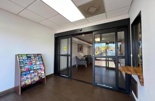 Griffin Apartment | Suite- 2 Full Beds Non-Smoking