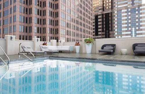 Logan Square Hotel | Suite with Kitchen Perfect for Family Getaways, Swimming Pool, Pets Stay Free
