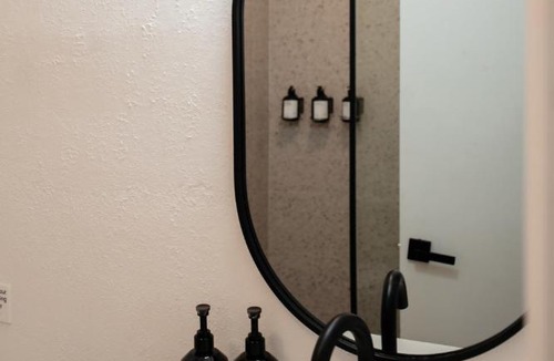 Lake Cherokee Apartment | Suites by The Wellborn