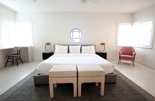 Lake Cherokee Apartment | Suites by The Wellborn