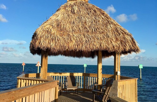 Tavernier Condo | Summer Fun Awaits! Clean and Cozy w TOP FLOOR VIEWS.Your Home Away From Home!