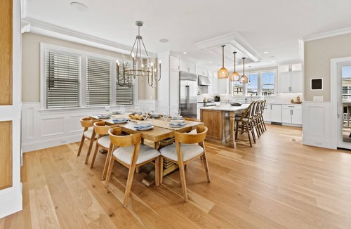 North End House | Summer House - Luxury 5BR w/Heated Pool Near Beach