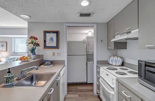 Sawgrass Condo | Summer Place Bliss condo near beach w/pvt patio