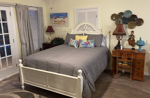 Port Charlotte House | Summer secret, less crowded. Perfect time for your summer vacation.