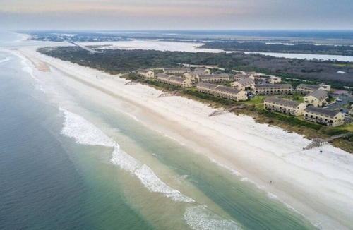 Crescent Beach Condo | Summerhouse 147, 2 Bedrooms, 2.5 Baths, Sleeps 6, Ocean View, 4 Heated Pools