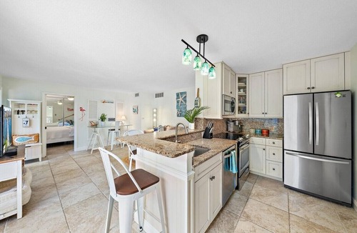 Jupiter Condo | SummerSalt - 5 Min Walk To Beach!