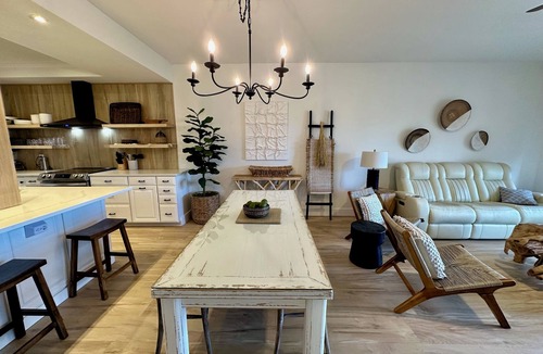 Sandestin Condo | Summit 611 - Beautifully updated - Short walk to the beach!