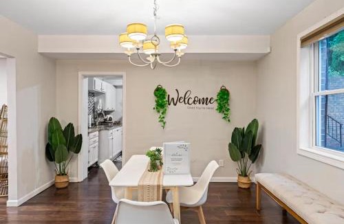 Loring Heights Apartment | Sun-Filled and Spacious One-Level Buckhead Oasis