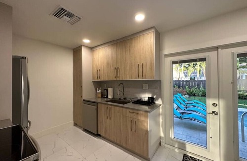 Survey Creek House | Sun House - Ultimate Getaway