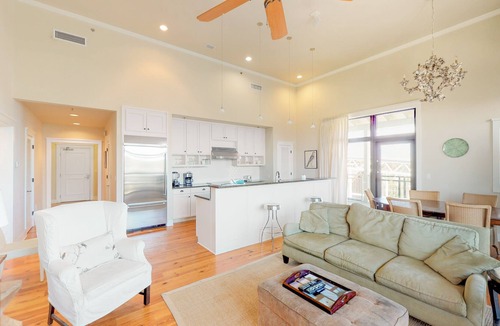 Port St. Joe House | Sun-Kissed Condo by the Bay w/ Free WiFi, Balconies, & a Shared, Outdoor Pool