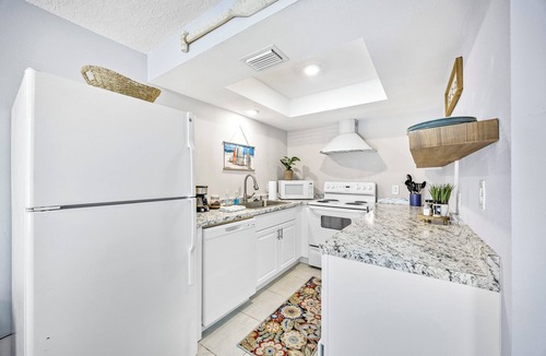 Port Canaveral House | "Sun Kissed Retreat: Enjoy 10% Off Your Summer & Fall Escape!"