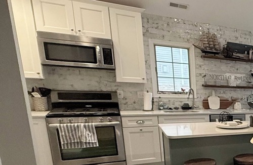 South End Condo | Sunday - Sunday Too Cute.Quite south end of OC- 3 BR -2 bath -PET FRIENDLY