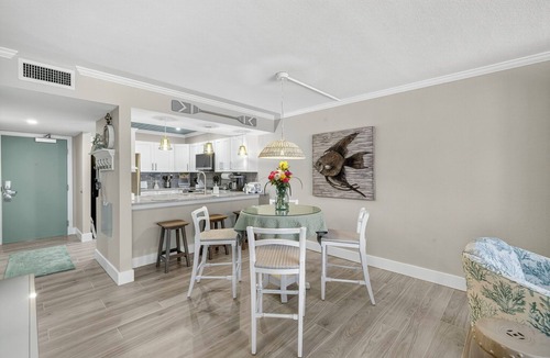 Sanibel Condo | Sundial B201 - Stunning Condo on Sanibel Beach - Steps to the Sand!