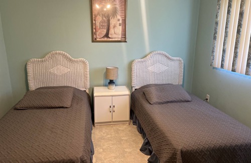 Warm Mineral Springs Resort | Sunny Apartments a block from Warm Mineral Springs. Unit 3