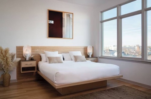 Long Branch Hotel | Sunny Beachside Suite Near Pier Village & Boardwalk Dining Spots