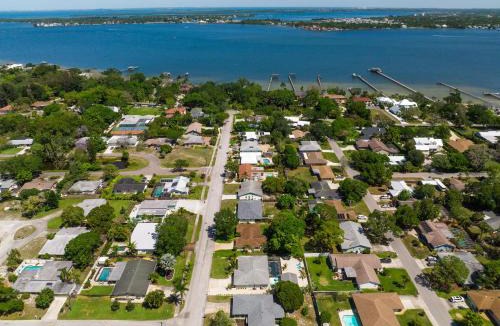 West Bradenton House | Sunny Breeze