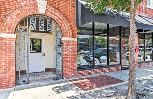 Springfield Apartment | Sunny & bright - cute 1 BR apt in historic SPR