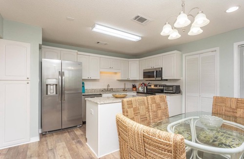 Toilla Segunda House | Sunny & Bright Gulf View Home with Private Pool and Large Decks!