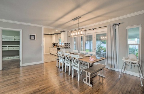 Clearwater House | Sunny Clearwater Home - 5 Mi to Beach and Park!