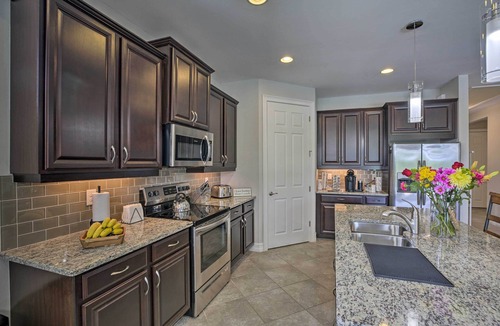 Fort Myers House | Sunny Ft Myers Abode w/Community Amenities!