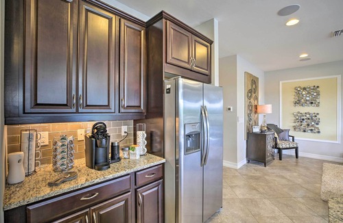 Fort Myers House | Sunny Ft Myers Abode w/Community Amenities!