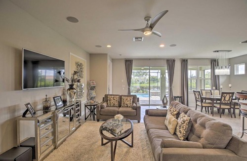 Fort Myers House | Sunny Ft Myers Abode w/Community Amenities!
