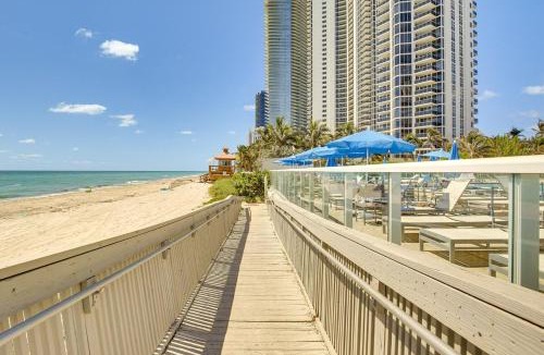 Sunny Isles Beach Apartment | Sunny Isles Beach Ocean View Studio with Balcony