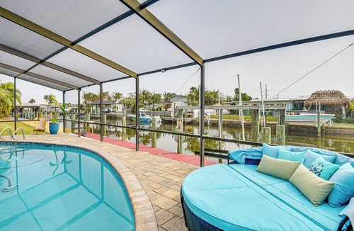 Bethune Grant Cottage | Sunny South Daytona Home w/Pool & Grill!