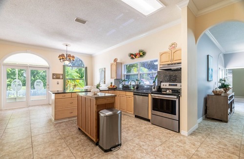 Lake Magdalene House | Sunny Tampa: 3BR, Heated Pool
