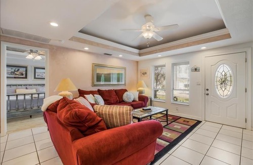 Bradenton Beach House | Sunnyside Up home