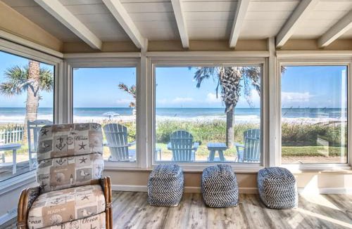 O'byrne House | Sunrise Cottage by the Sea