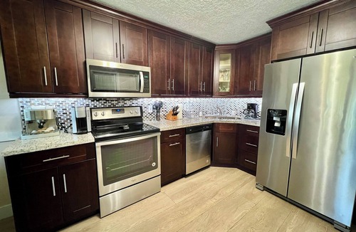 Fort Pierce Condo | Sunrise Dreamz - Steps from the Beach equipped with all you need!