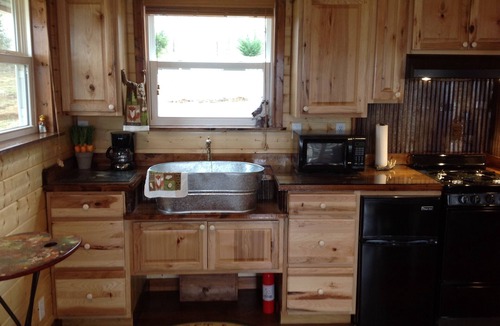 Altamont Cabin | Sunrise Mountain Treehouse Cabin