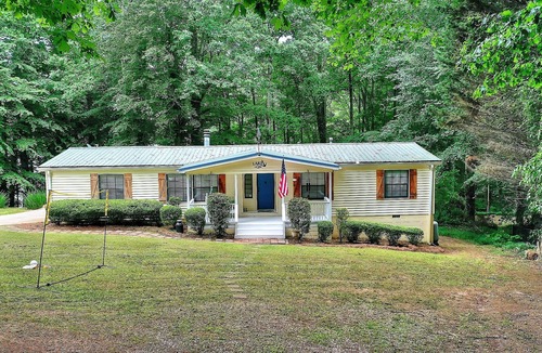 Gumlog House | Sunrise over Lake Hartwell