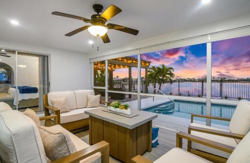 Eight Lakes House | Sunrise Paradise Waterfront