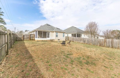 Warner Robins House | Sunrise Tranquil Cottage 3BR RAFB Pet Friendly